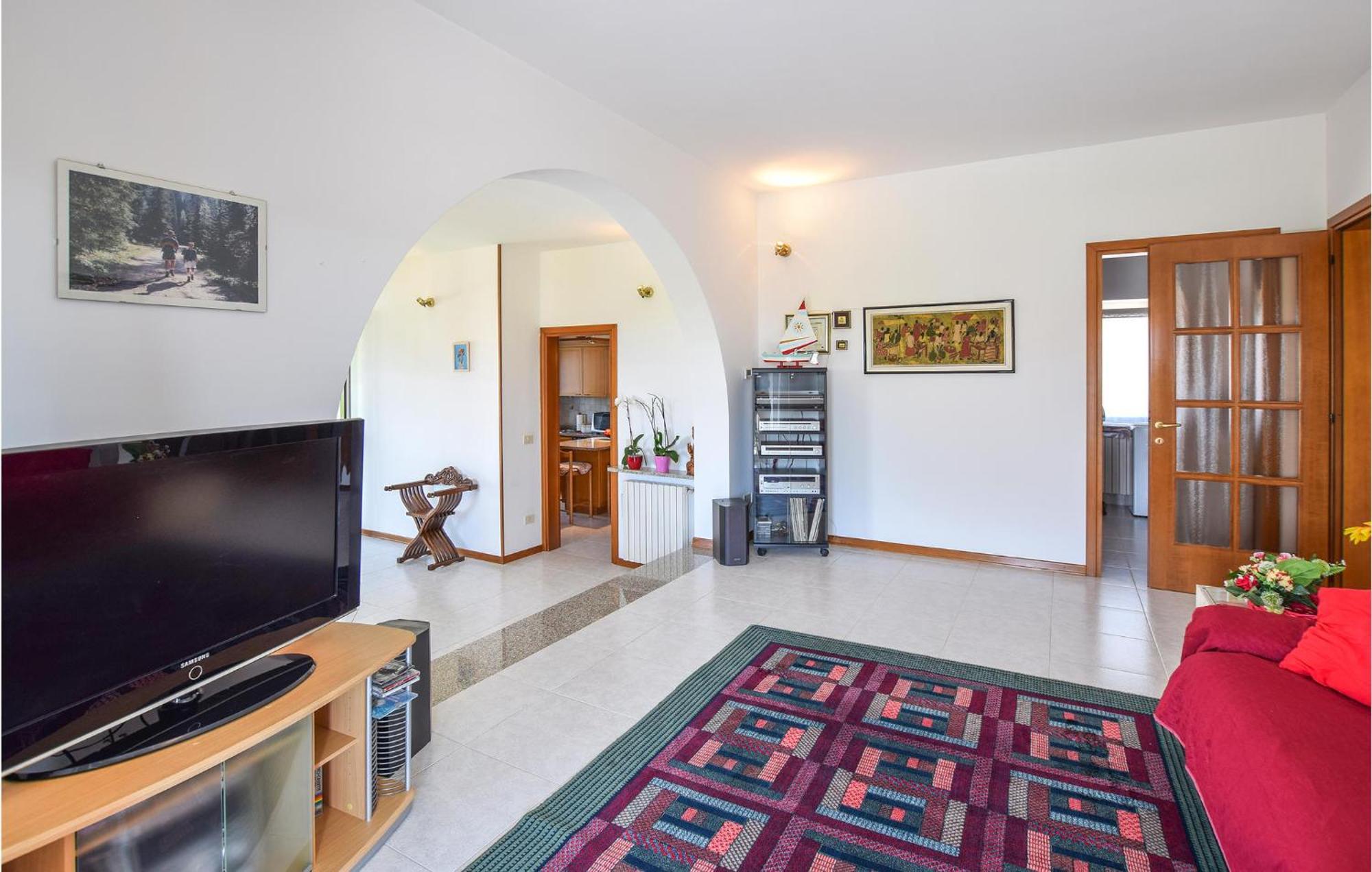 2 Bedroom Cozy Apartment In Grado Buitenkant foto